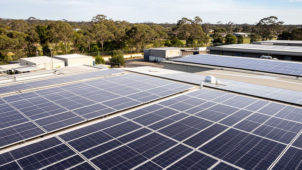 Unlocking the Missing Middle: Mid-Scale and Community Renewable Infrastructure in Australia